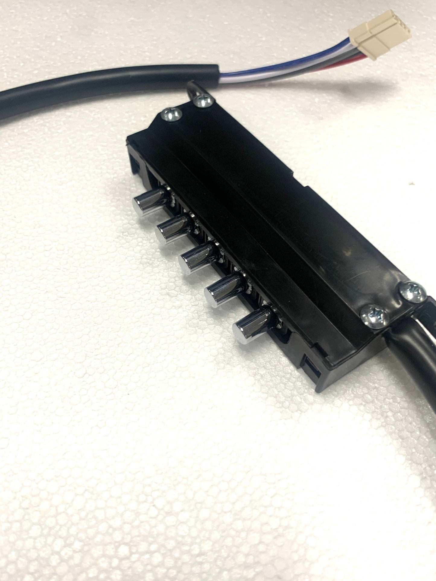 UMH-52/75/90-A Switch Assembly
