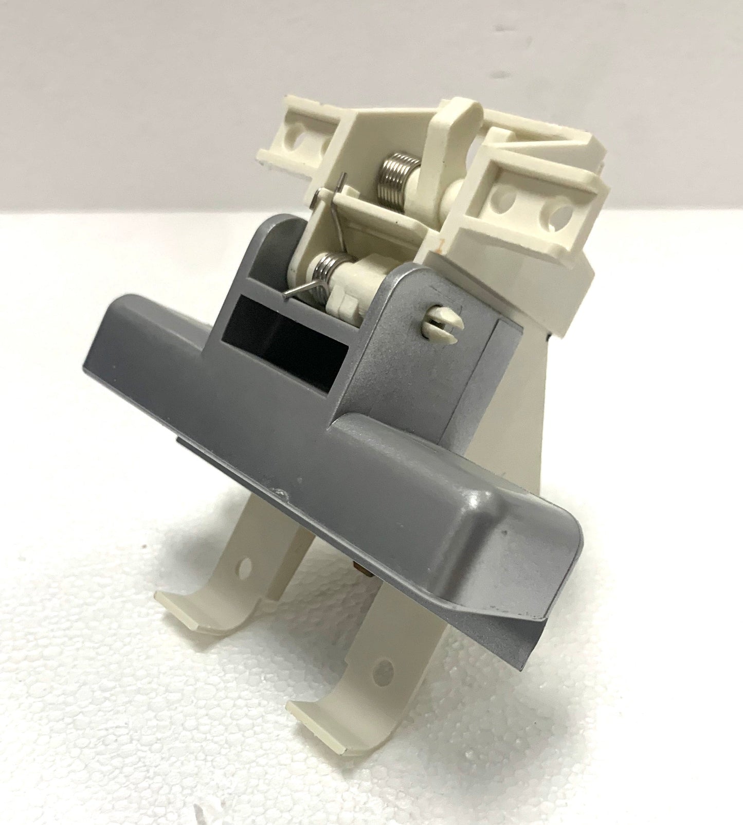 DW-60-DP/DPi Door Latch Assembly